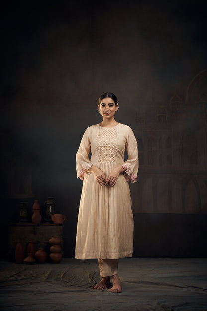 Hath-Kala Smocking kurta set