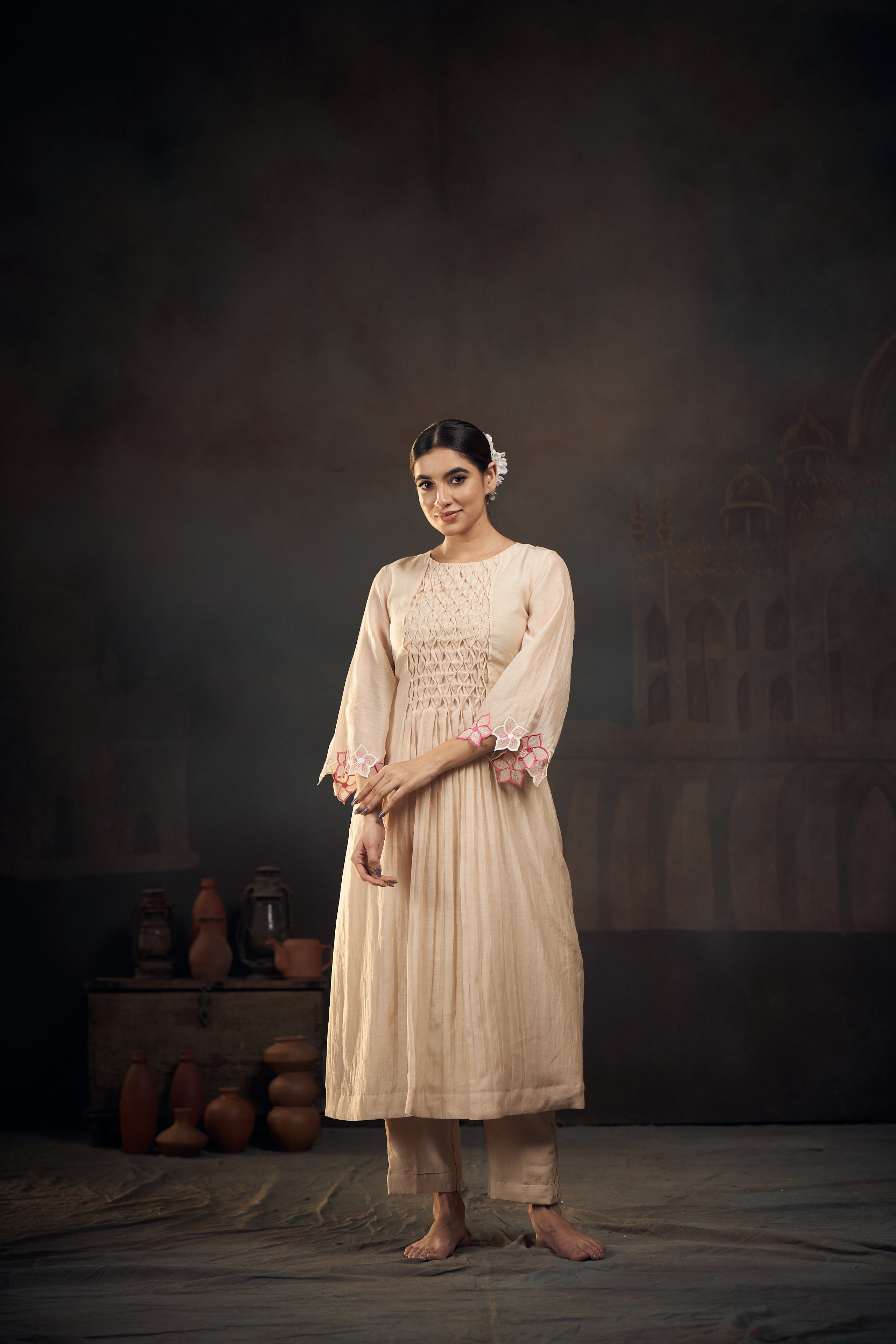 Hath-Kala Smocking kurta set